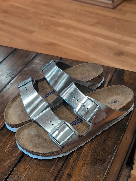 Birkenstock Shoes - Birkenstock Arizona Metallic Silver Soft Footbed Narrow Width 37 Like New